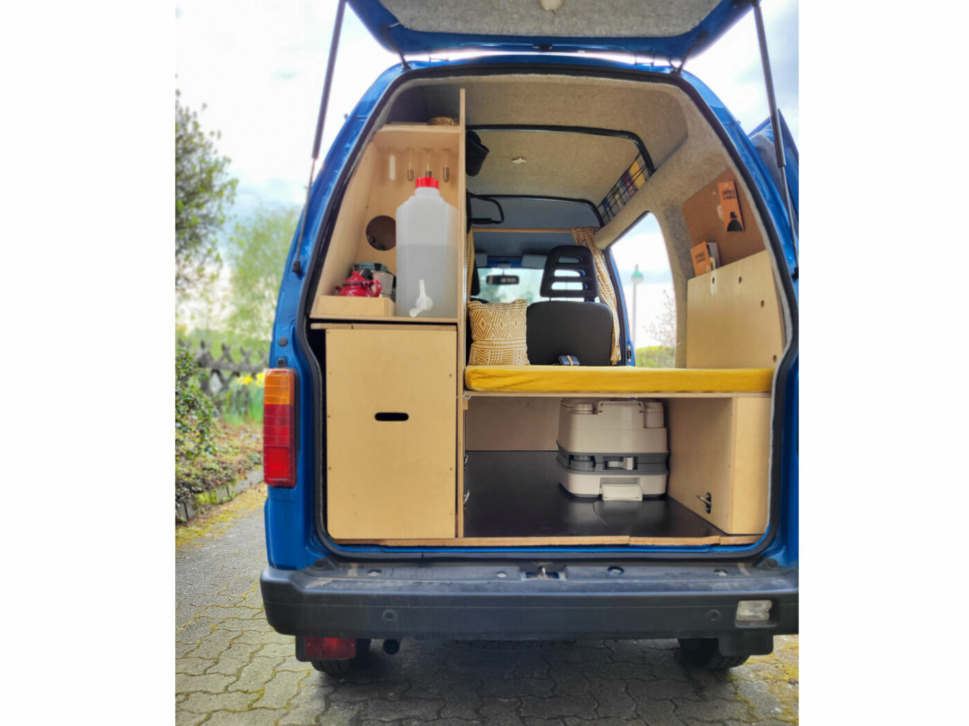 Piaggio Porter S90 Camper CampingBuddies (1)