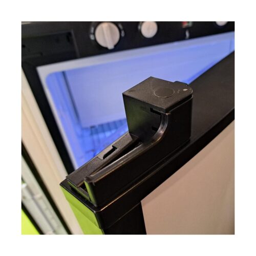 Trigano Kühlschrankschloss, links