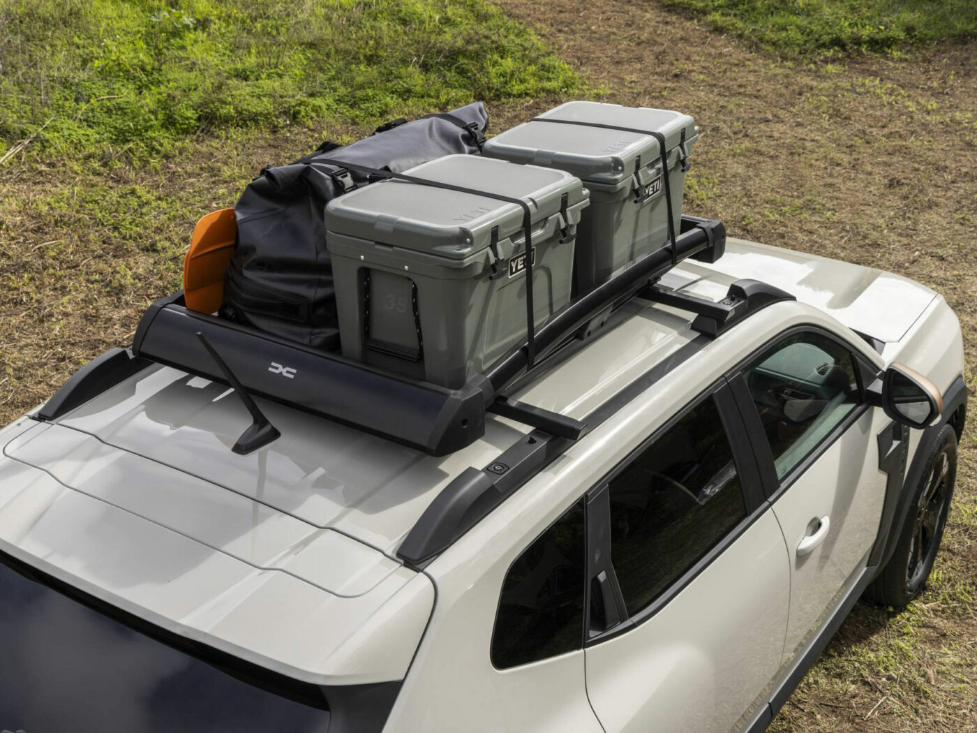 Dacia Duster MicroCamper Sleeping Box (17)