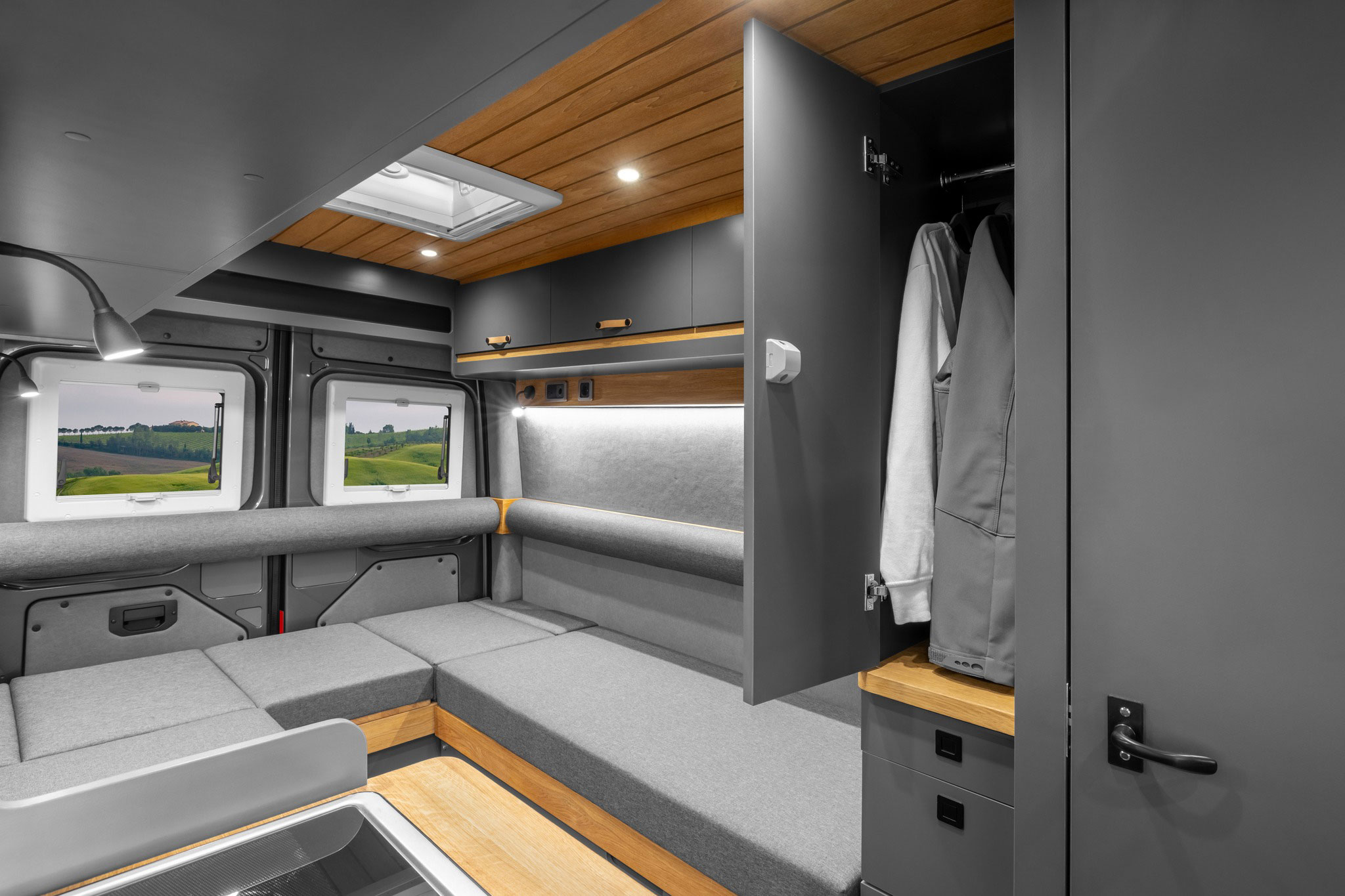 Freedo M 599 2025 (2) Freedo M 599 2025 (2)