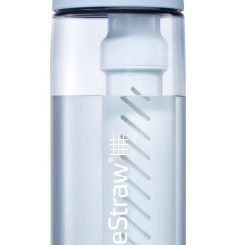 LifeStraw Go Wasserflasche aus recyceltem Kunststoff mit Filter, 0,65L, hellblau