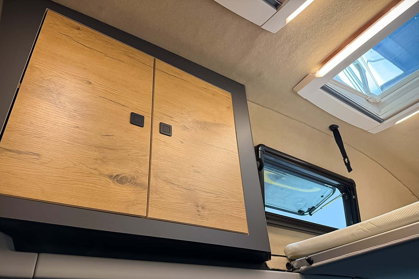 Ford Nugget Hochdach Nugget Schmiede 2026 (10)