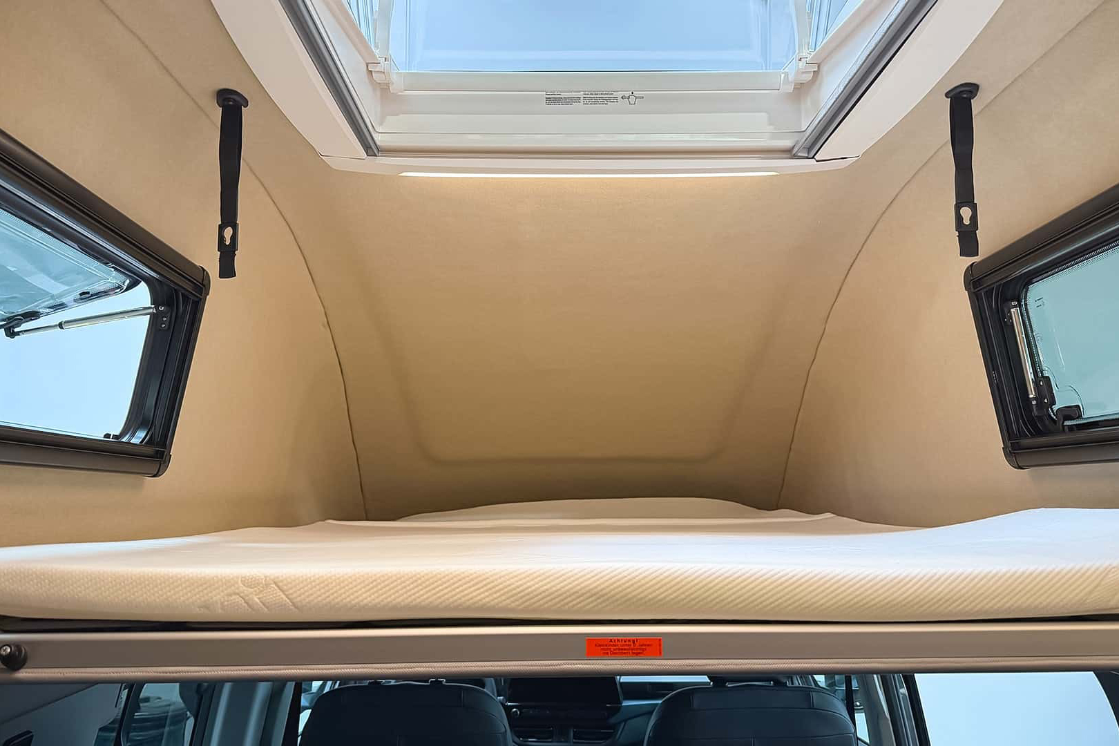 Ford Nugget Hochdach Nugget Schmiede 2026 (8)