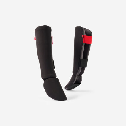 Fuss und Schienbeinschutz