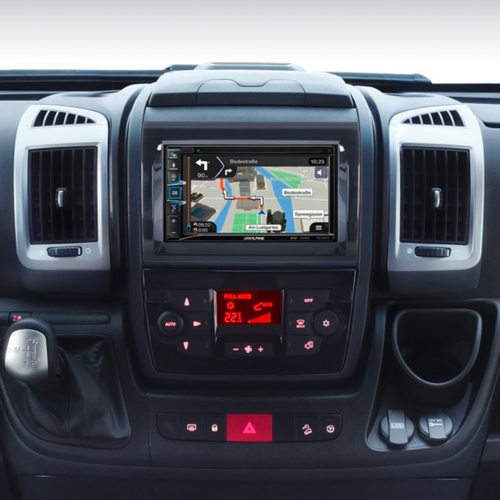 Alpine INE-W611DC All-In One 6,5" Navi mit CD/DVD-Laufwerk für Ducato 7 inkl. Installations-Kit und Lfb.-Interface - Navigationsgeräte