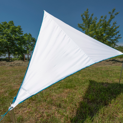 Bent Zip-Canvas Sonnensegel Weiß/RV Hellblau - Pavillons & Tarps