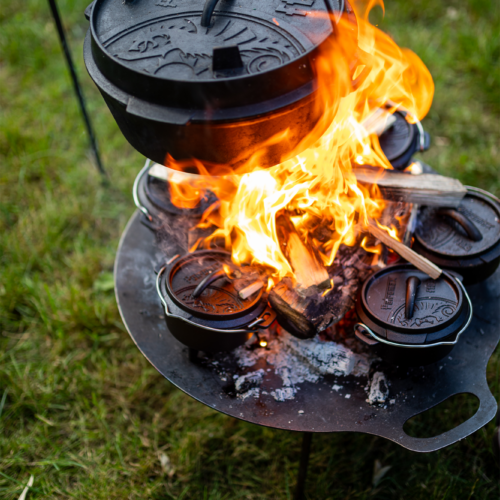 Petromax Dutch Oven Feuertopf 5,5 Liter mit Deckel und planer Boden - Camping-Töpfe