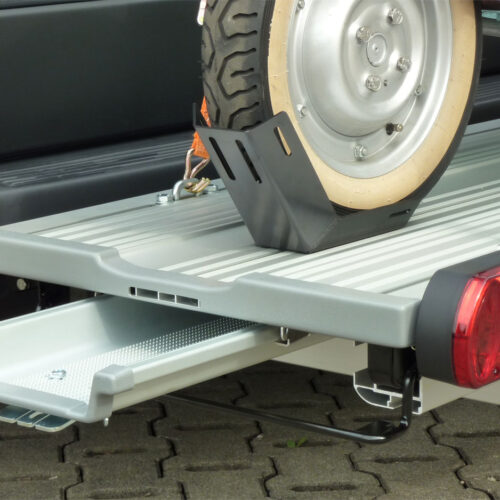 Linnepe SlidePort Lastenträger für Fiat Ducato ab 07/2006 für 1 Roller oder 1 Motorrad Silber langer Überhang 1380 mm - Heck-Fahrradträger