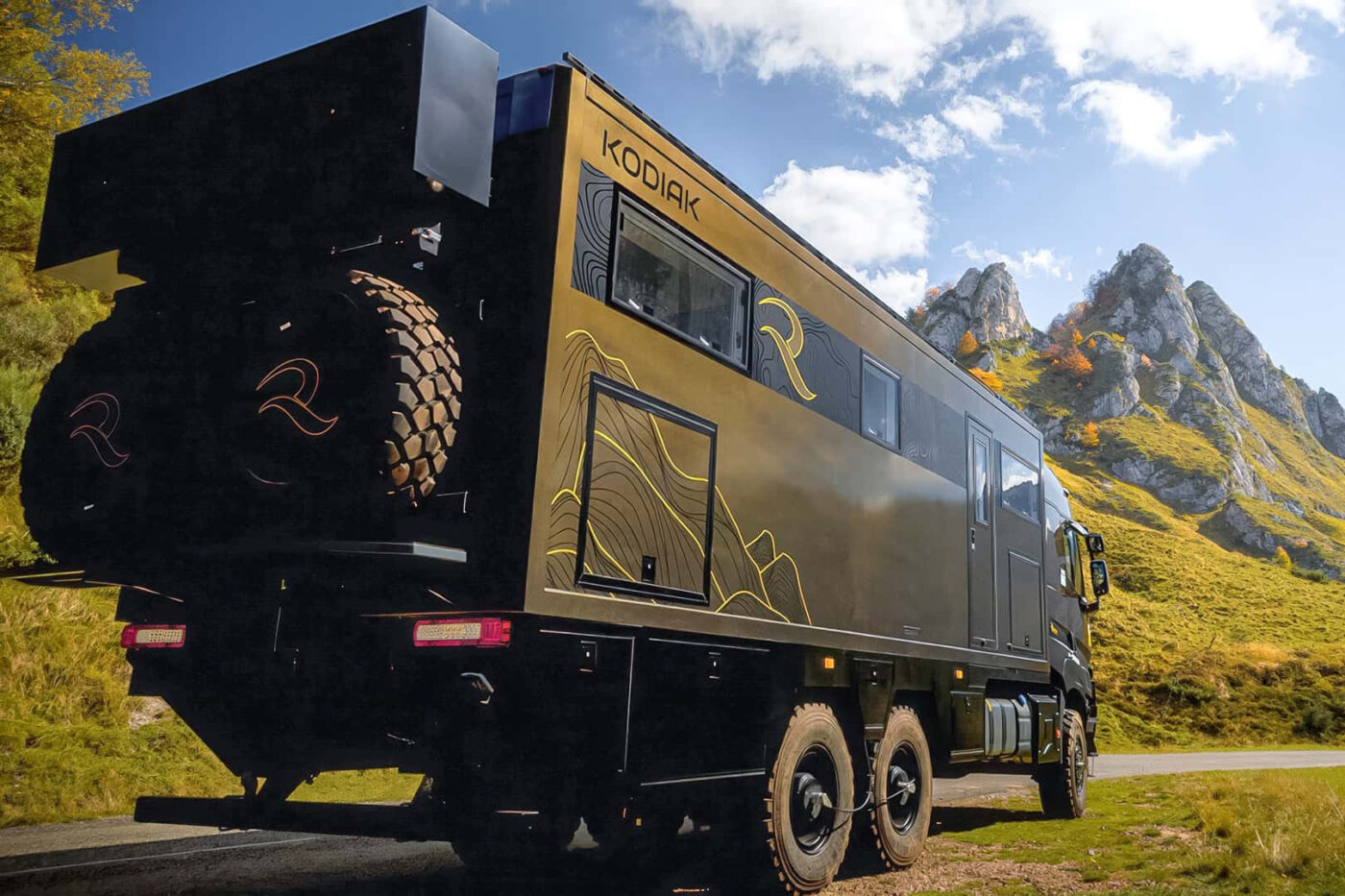 r truck france kodiak 6x6 (2)